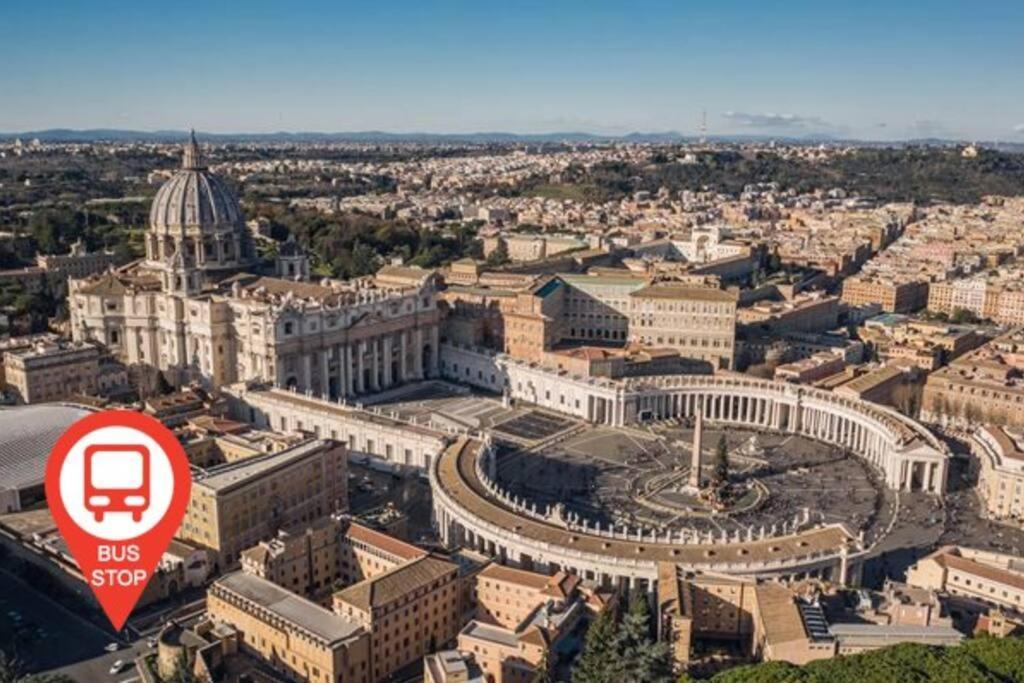Appartamento Cosy Penthouse Loft With Stunning View Roma Esterno foto